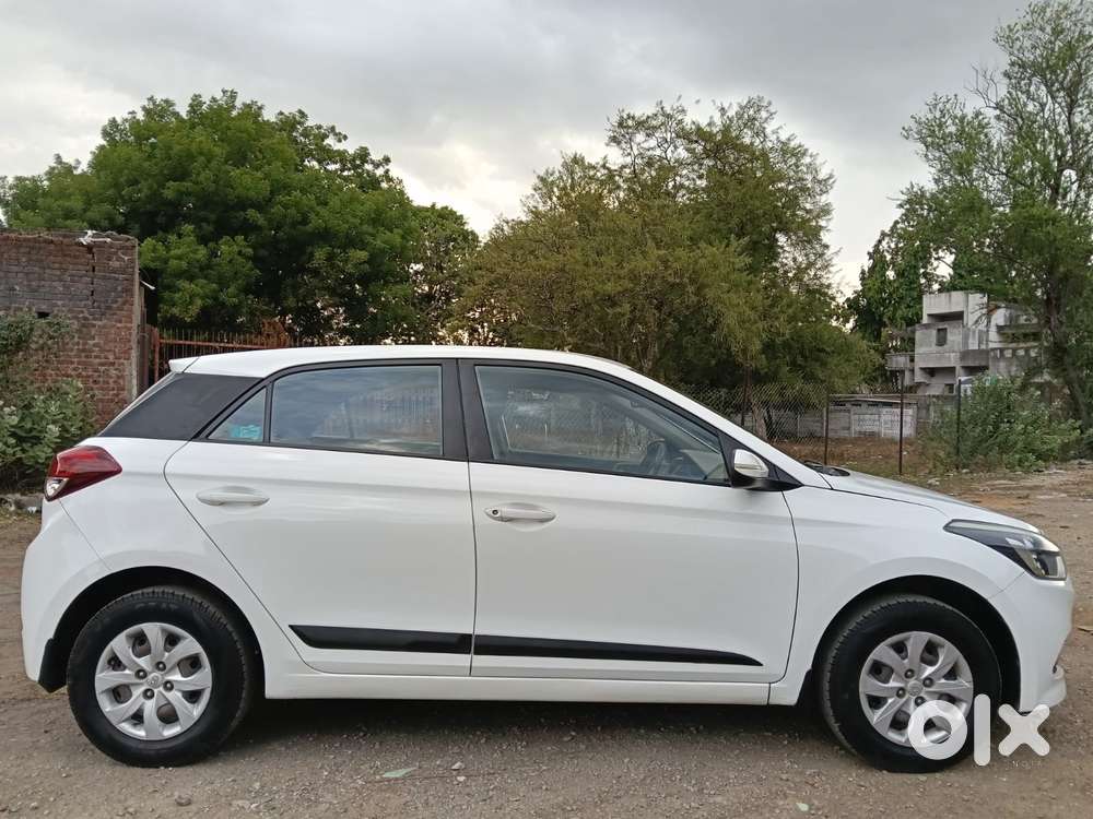 Hyundai Elite I20 Sportz (o) 1.2, 2015, Petrol