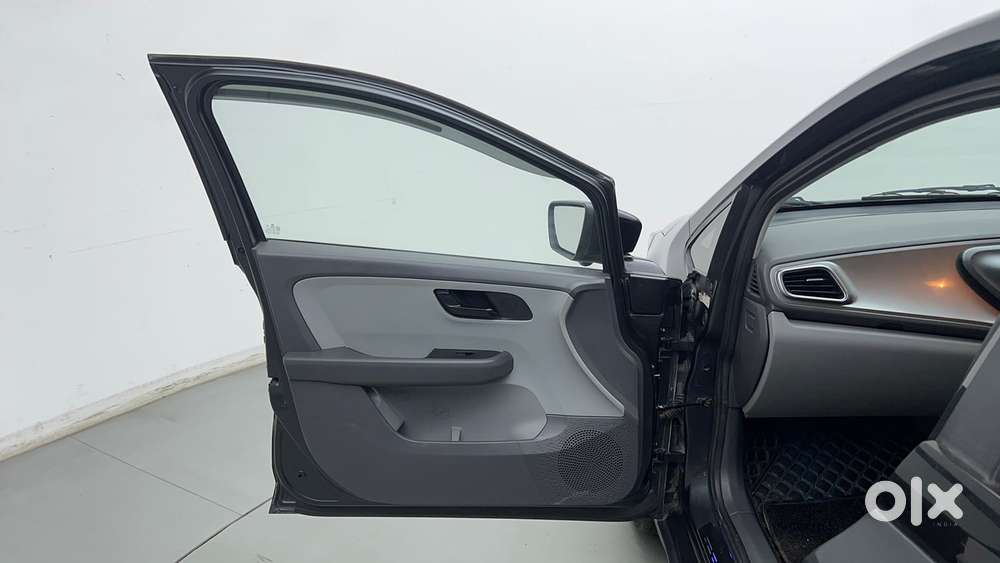 Tata Altroz 1.2 Xt, 2020, Petrol