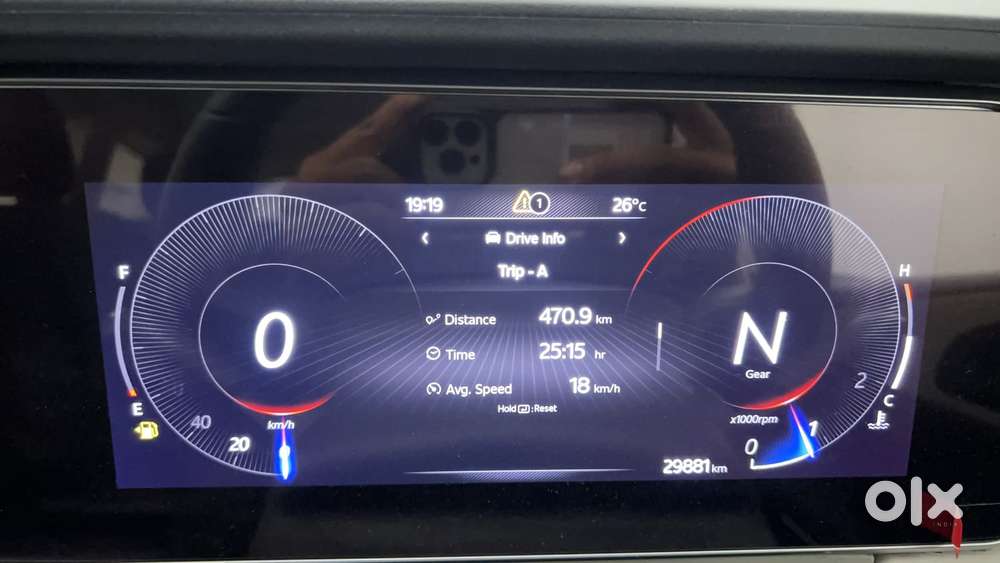 Mahindra Xuv700 2.0 Ax 5 Petrol Mt 7 Str, 2022, Petrol