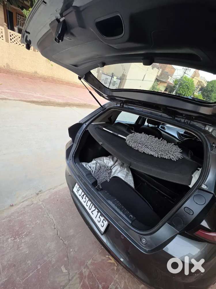 2022 Tata Altroz 1.2 Xt