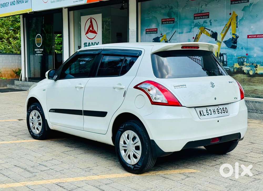 Maruti Suzuki Swift Vxi Abs Bsiv, 2015, Petrol