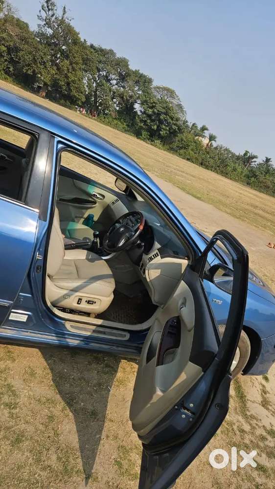 Toyota Corolla Altis 2012 Petrol Automatic Urgent Sell