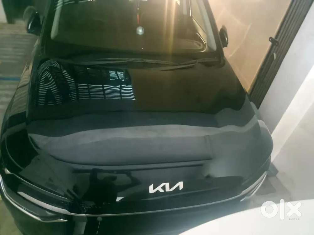 Kia Carens 1.4 Luxury 2024