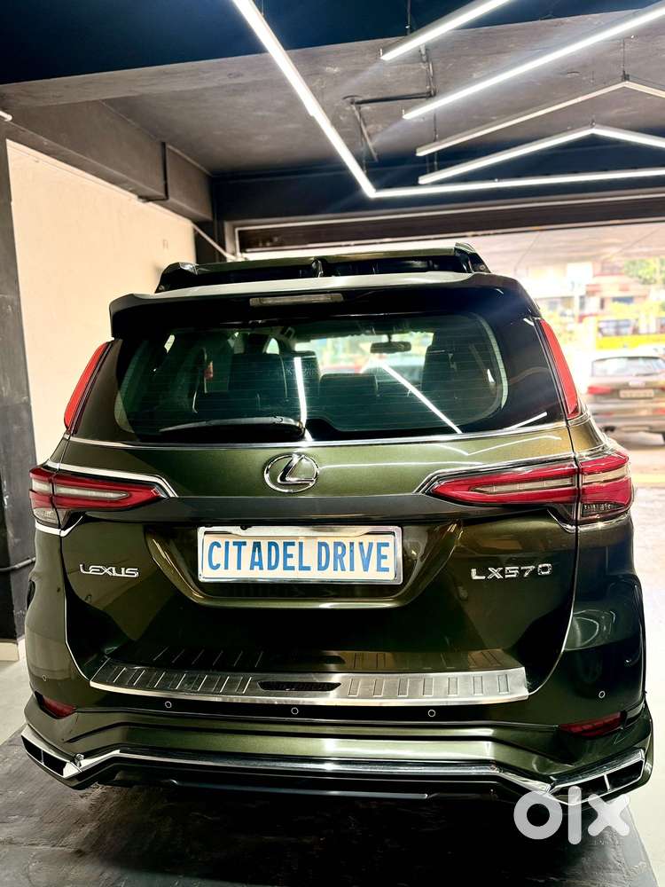 Toyota Fortuner 2.8 Legender 4x4, 2022, Diesel