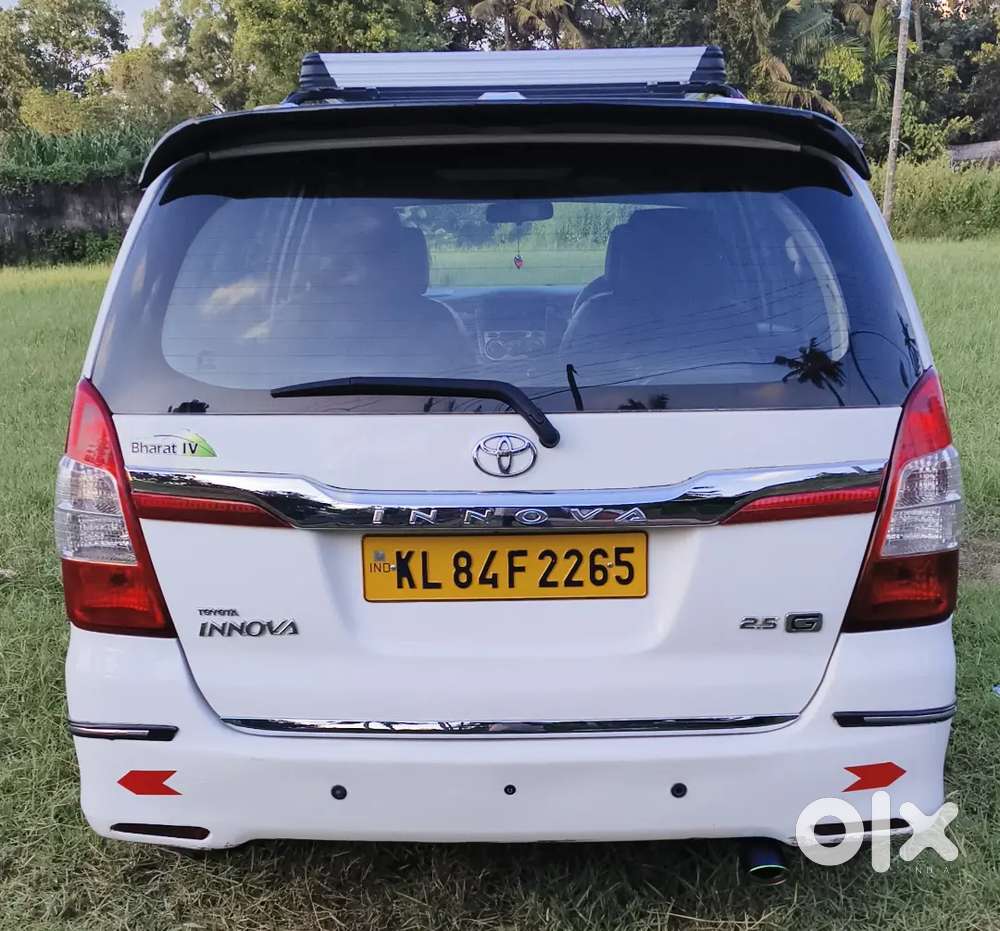 Toyota Innova,2.5,g4,2015,bsiv,7 Seater