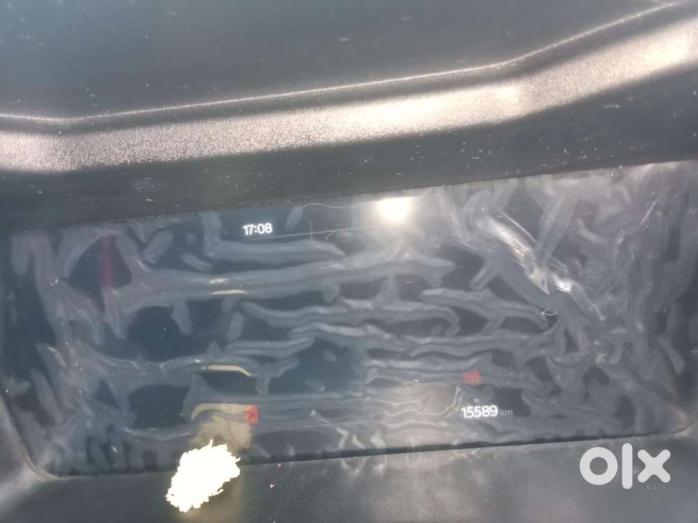 Mahindra Xuv 3xo 2025 Petrol Well Maintained