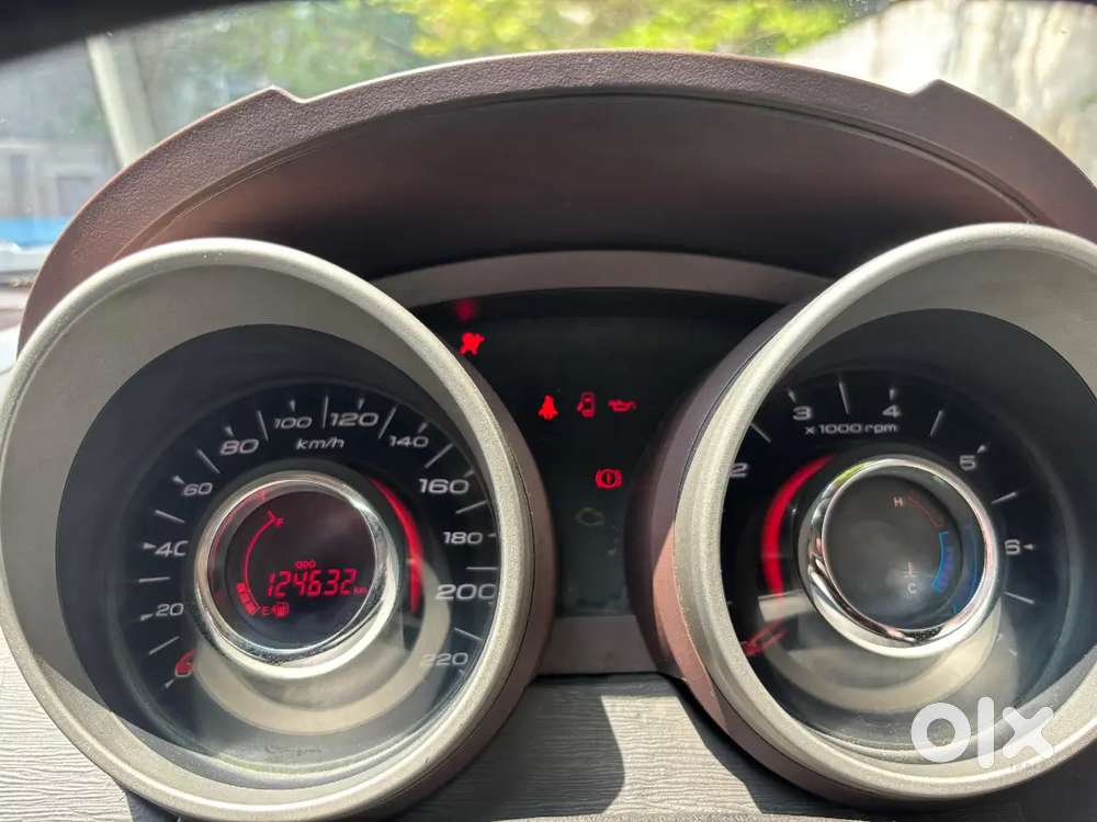 Xuv 500 , W6 ,2014 Model