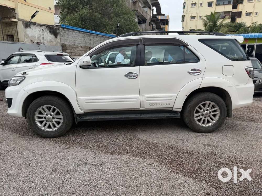 Toyota Fortuner, 2014, Diesel
