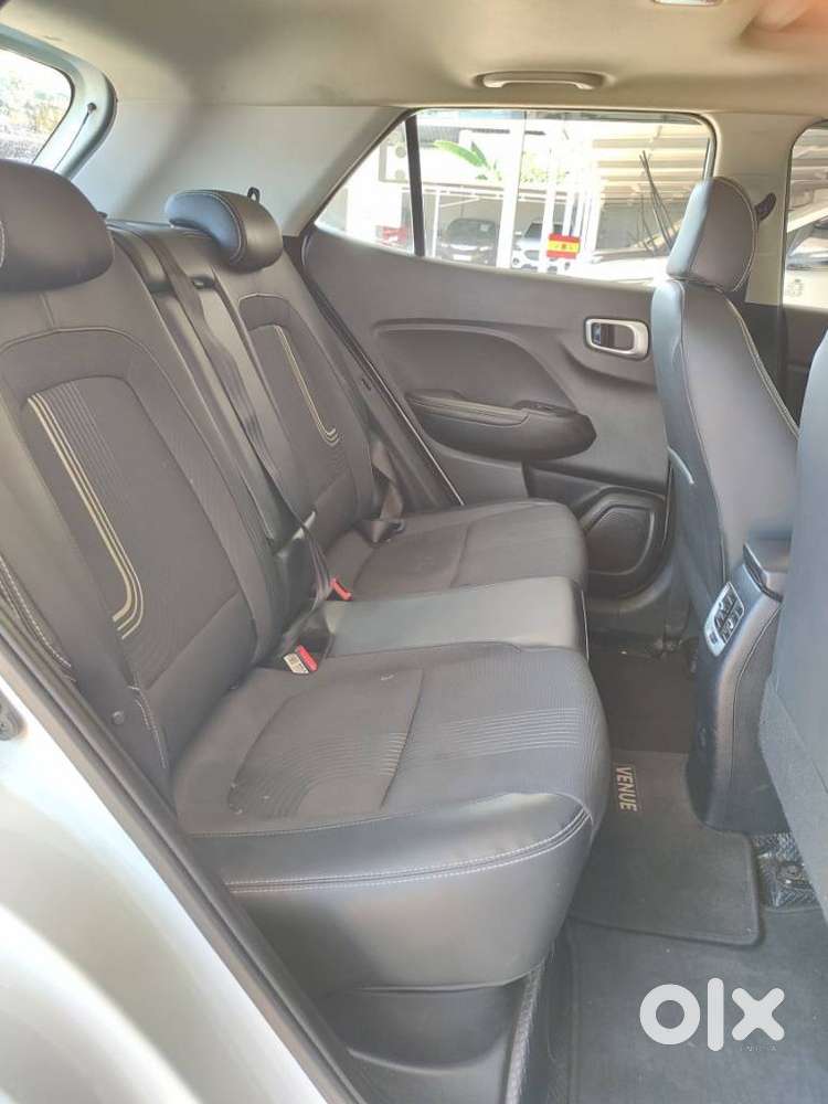 Hyundai Venue, 2021, Petrol