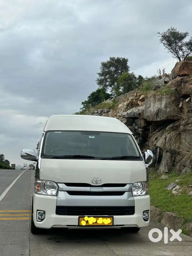 Toyota Hiace Commuter Luxury Deluxe Thailand Modification
