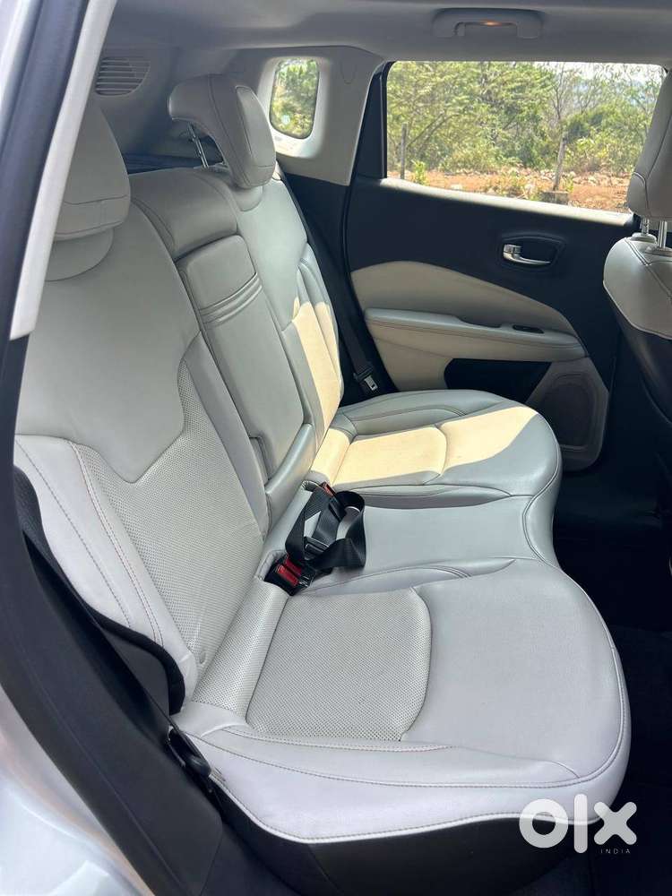 Jeep Compass 2020 Drive