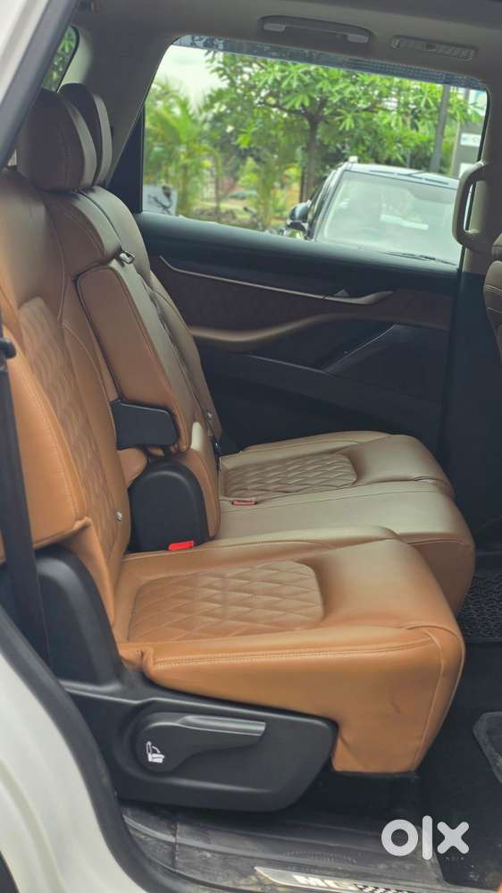 Mg Gloster Savvy 7 Seater, 2024, Diesel