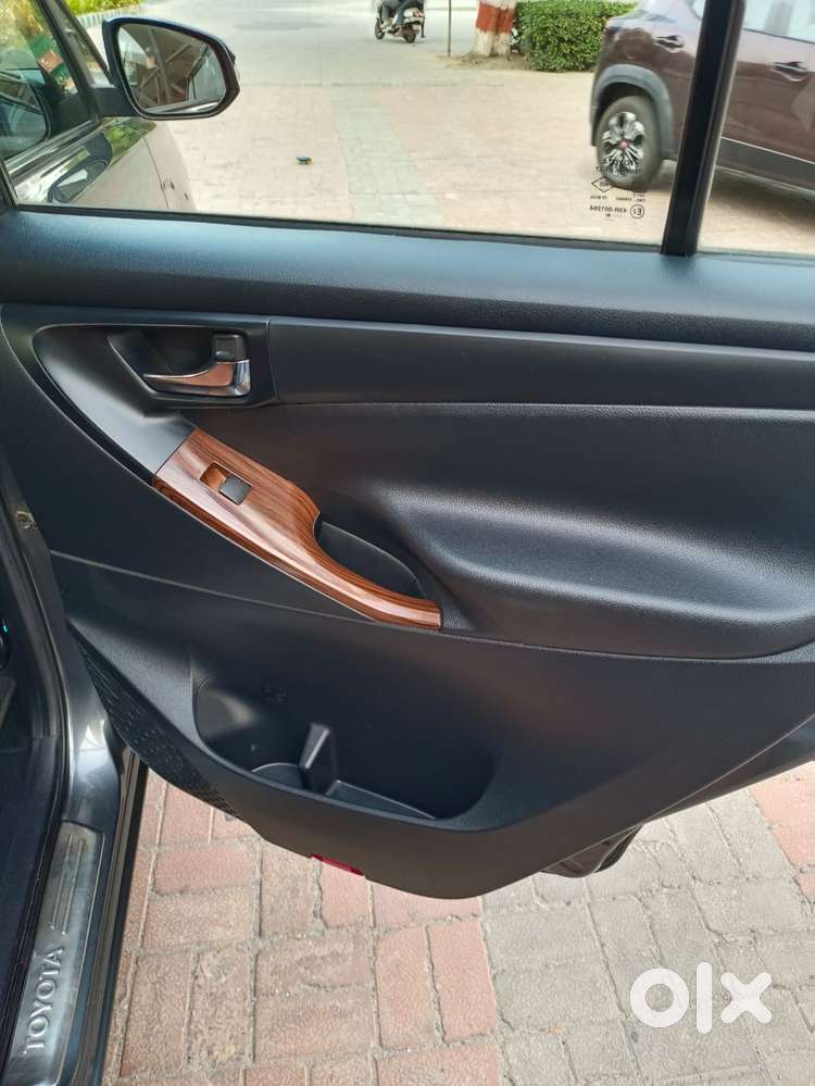 Toyota Innova Crysta 2.8 Gx At, 2018, Diesel