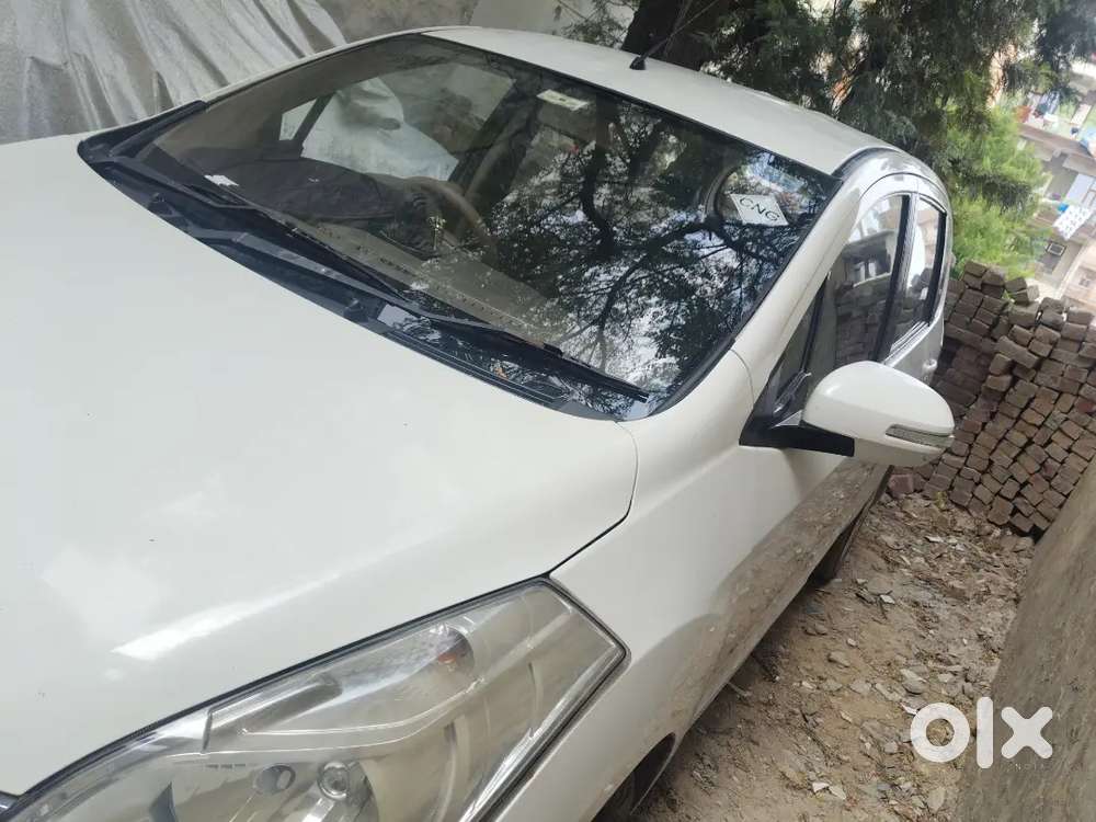 Maruti Suzuki Ertiga 2018 Cng & Petrol 75000 Km Driven