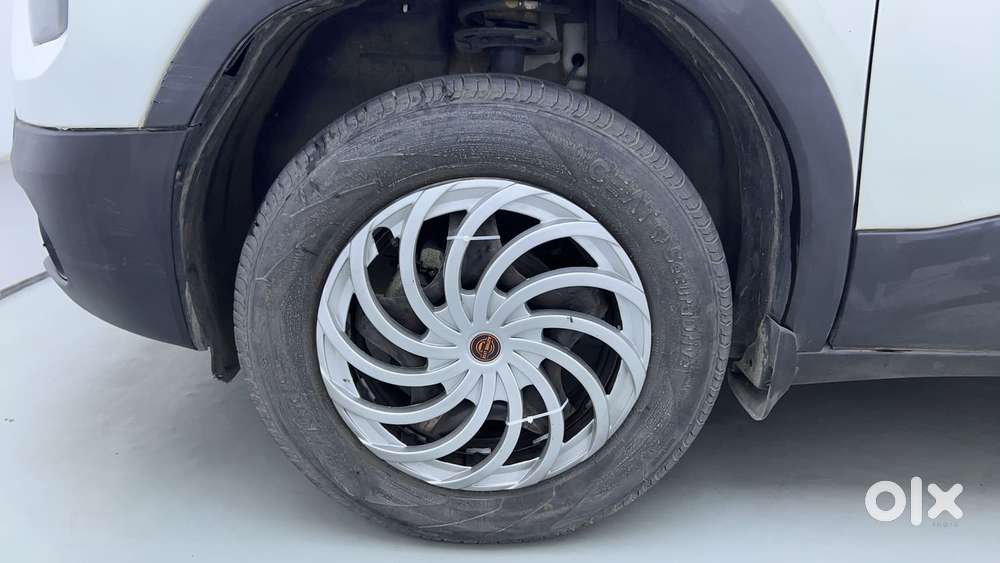 Tata Punch Accomplished, 2023, Petrol