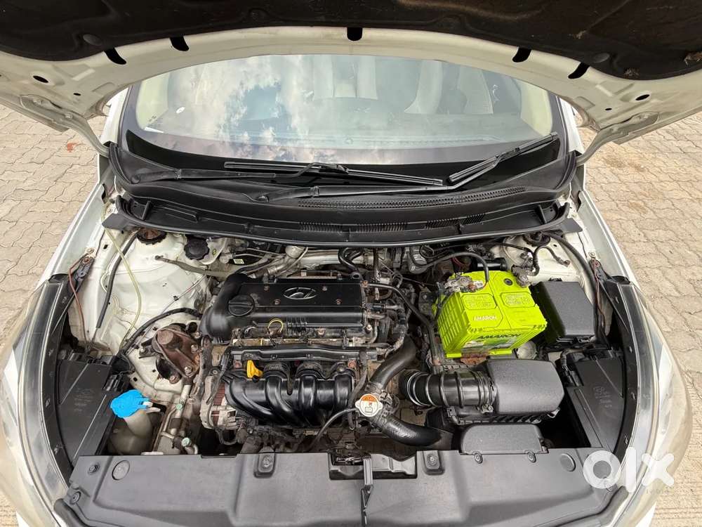 Hyundai Verna Fluidic 1.6 Vtvt Sx, 2014, Petrol
