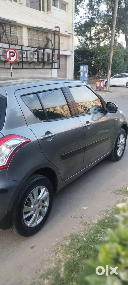 Maruti Suzuki Swift Zxi Plus Dual Tone, 2014, Petrol