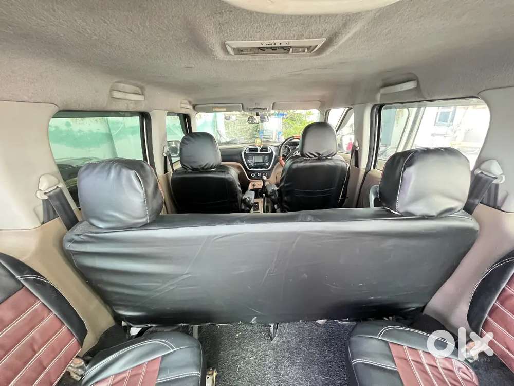 Mahindra Tuv 300 T8 Top Model
