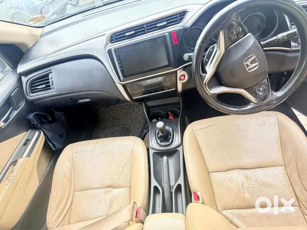 Honda City 1.5 Vx 2015 First Owner Sunroof Push Button Start.