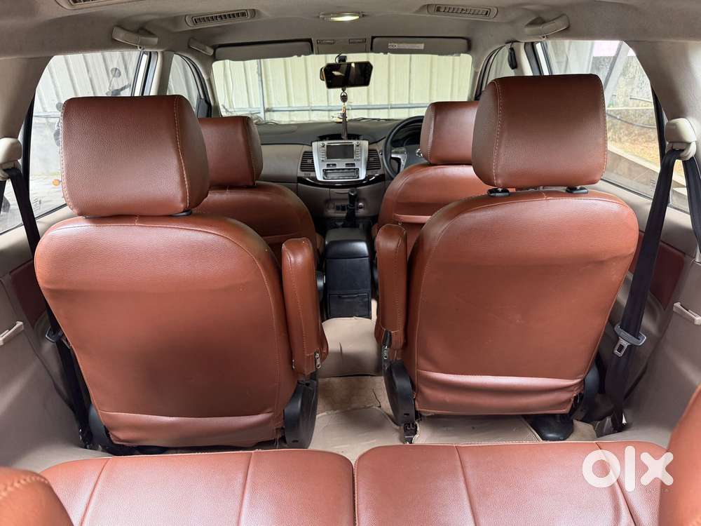 Toyota Innova 2.5 V 7 Str, 2015, Diesel