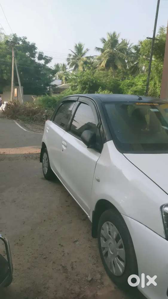 Toyota Etios Liva 2013