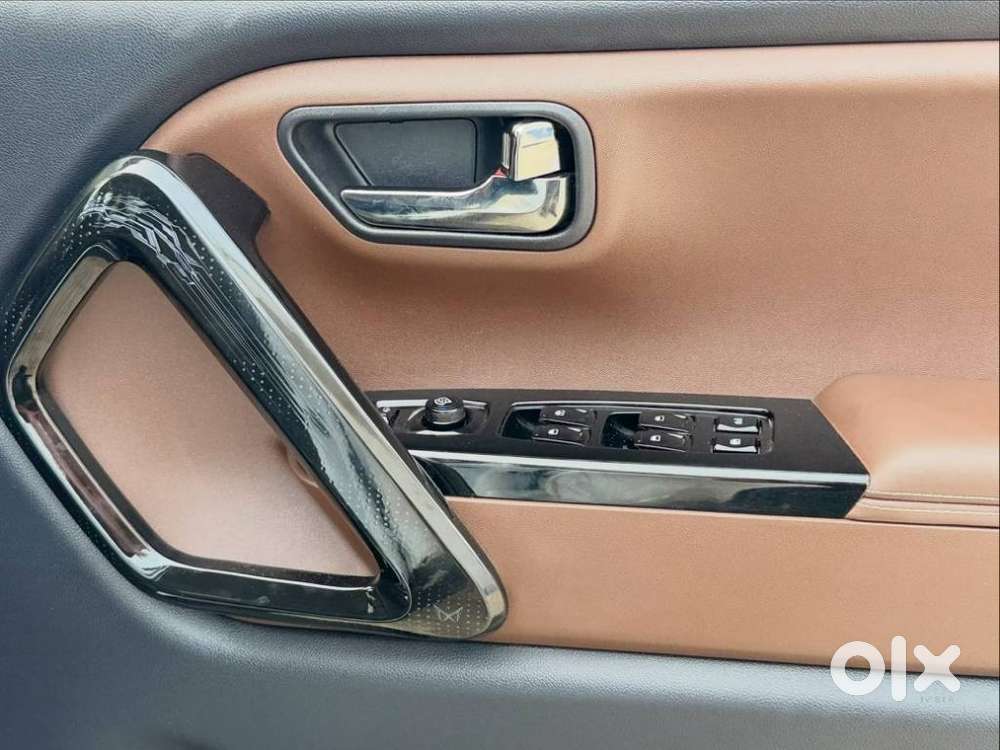 Mahindra Scorpio N Z8 Select Diesel At 2wd 7-seater, 2026, Diesel