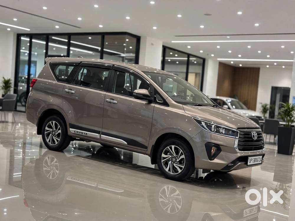 Toyota Innova Crysta 2.4 G Mt, 2022, Diesel