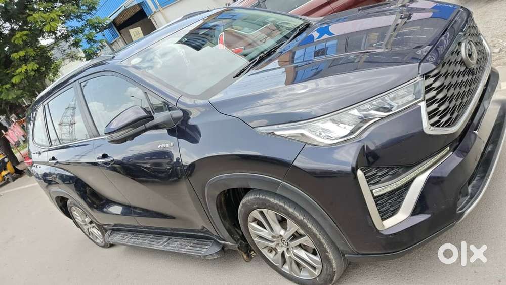 Toyota Innova Hycross 2024 Km Driven