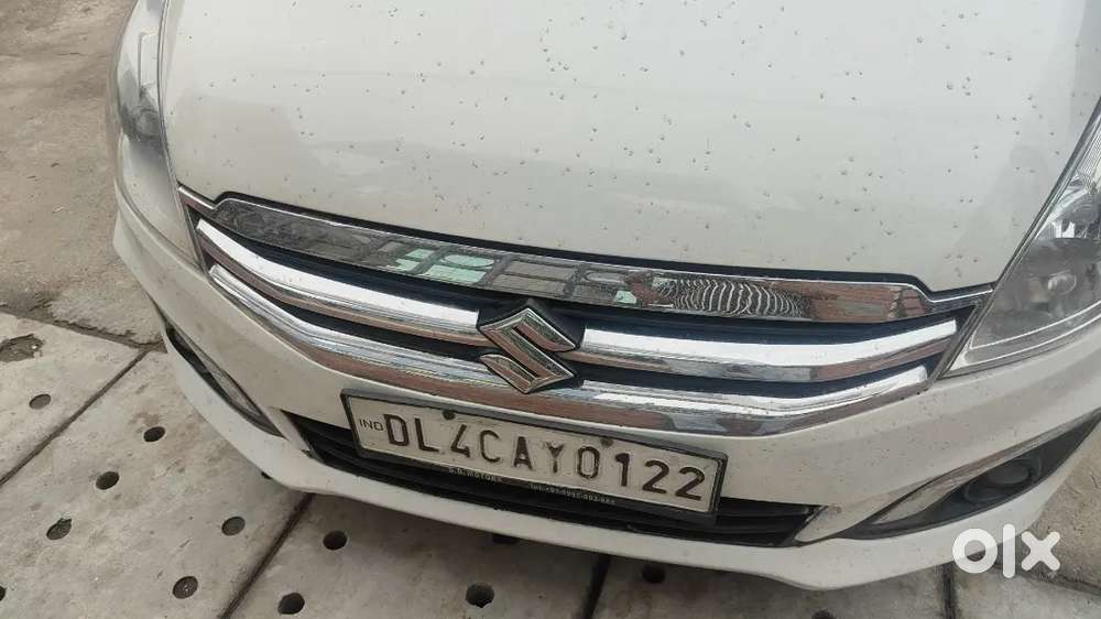 Full H.d Tuch Screen Center Lock Company Alloy 60% Tyreleather Seat