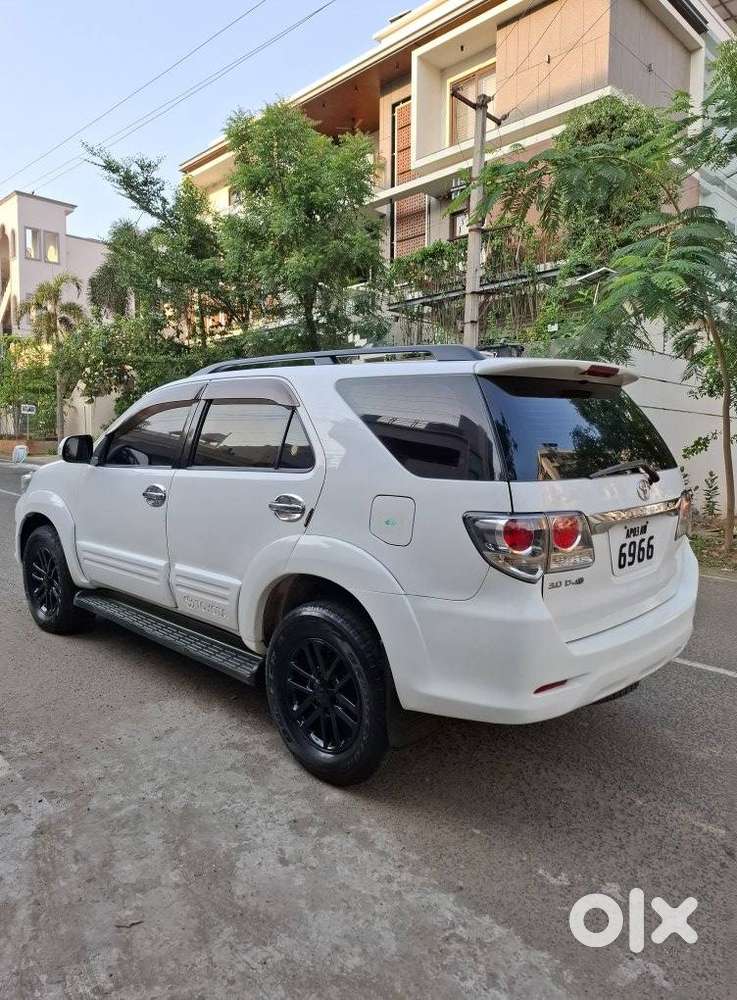 Toyota Fortuner 3.0 4x2 Automatic, 2012, Diesel