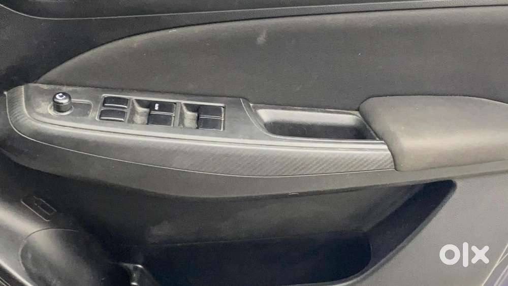 Maruti Suzuki Swift Amt Vxi, 2019, Petrol