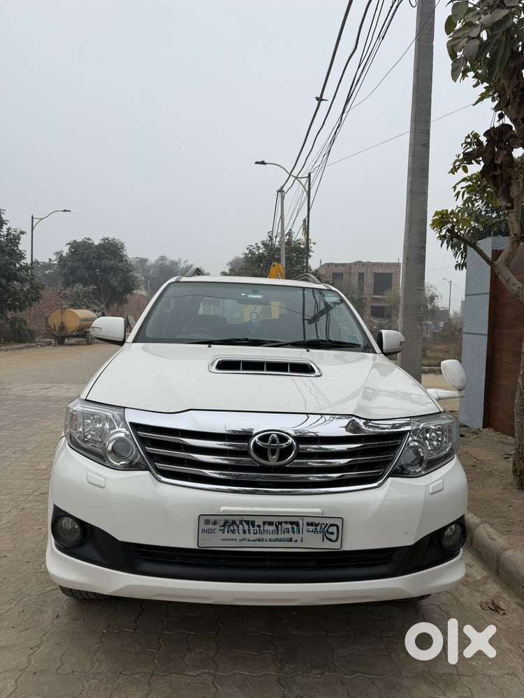 Toyota Fortuner 2013 Diesel Well Maintained