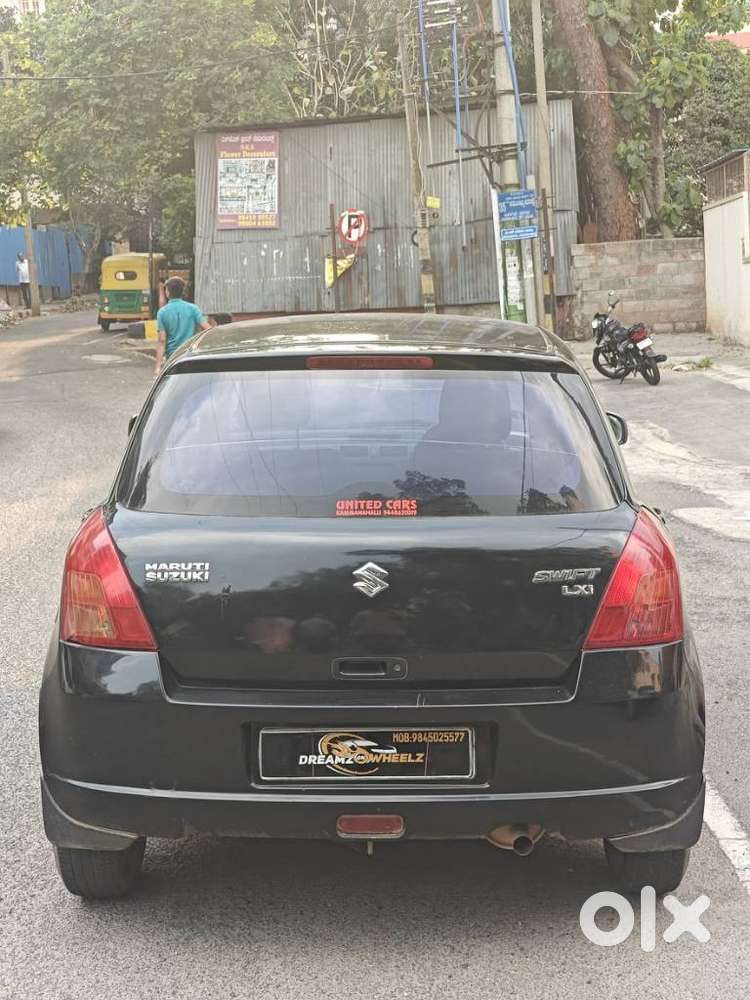 Maruti Suzuki Swift Lxi Optional-o, 2005, Petrol