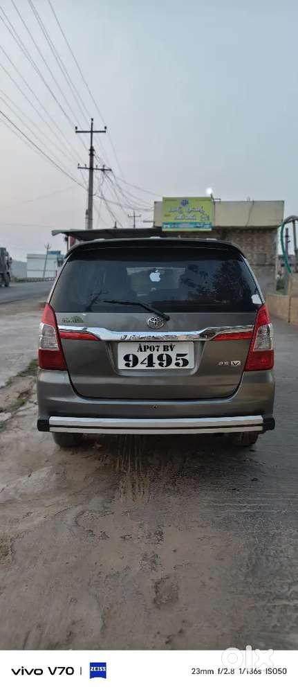 Toyota Innova 2013 Diesel 248555 Km Driven