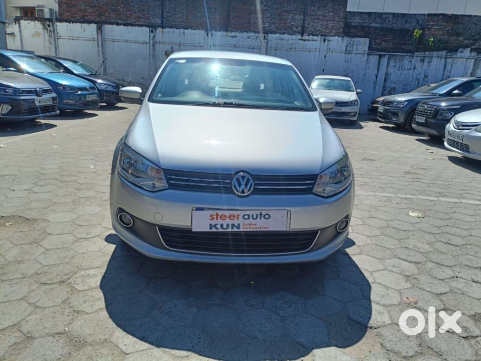 Volkswagen Vento 2010-2013 Petrol Highline, 2011, Petrol