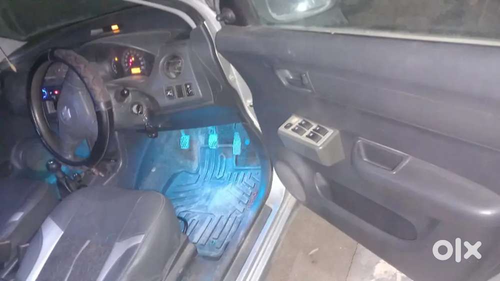 Maruti Suzuki Swift Dzire Lpg 2008