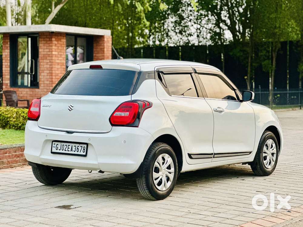 Maruti Suzuki Swift Vxi + Manual, 2023, Petrol