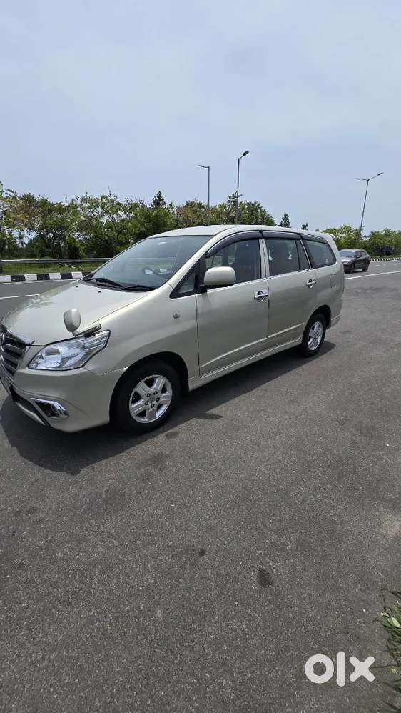 Toyota Innova Diesel 2015
