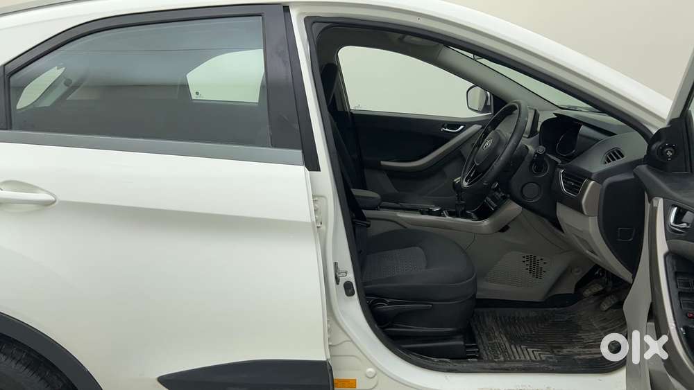 Tata Nexon 1.2 Revotron Xz Plus, 2018, Petrol
