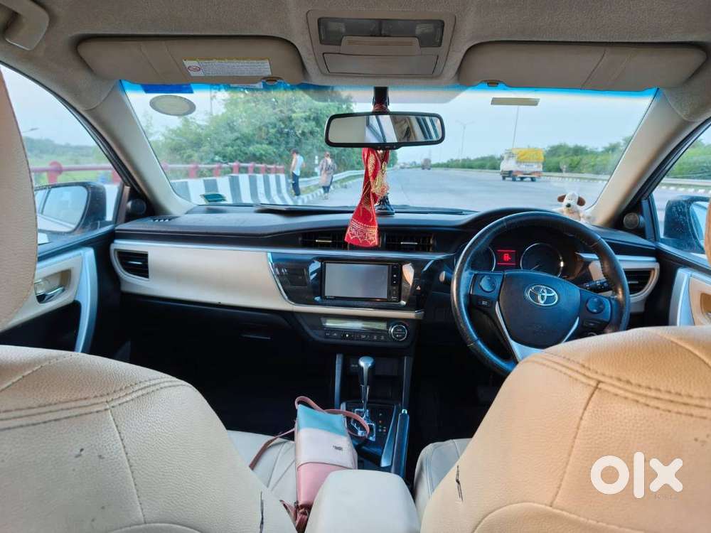 Toyota Corolla Altis 2015