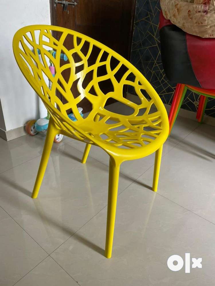 Olx plastic deals chairs for sale