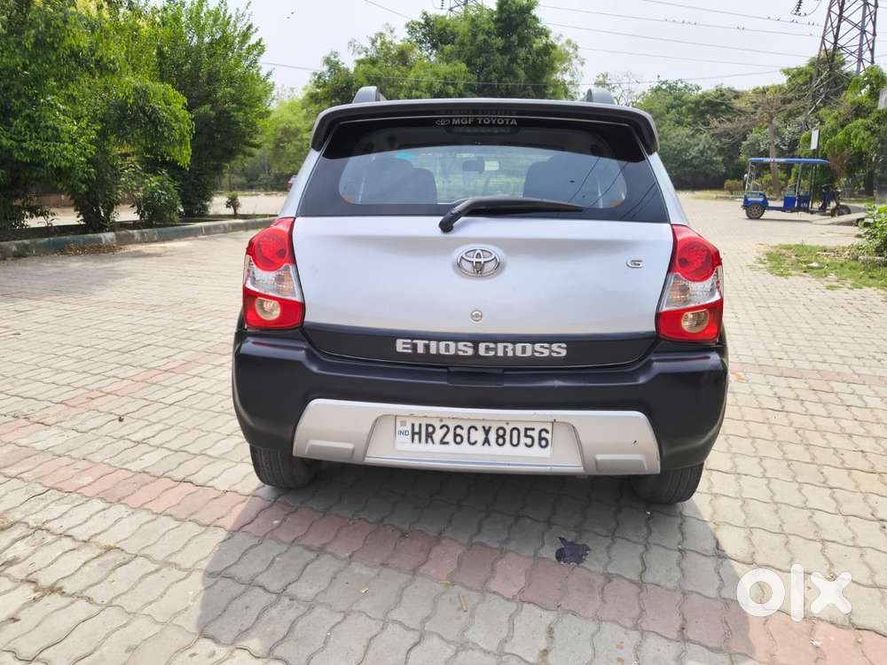 Toyota Etios Cross 1.2l G, 2016, Petrol