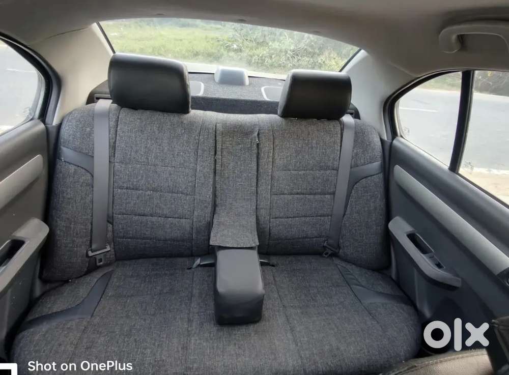 Maruti Suzuki Swift Dzire 2011