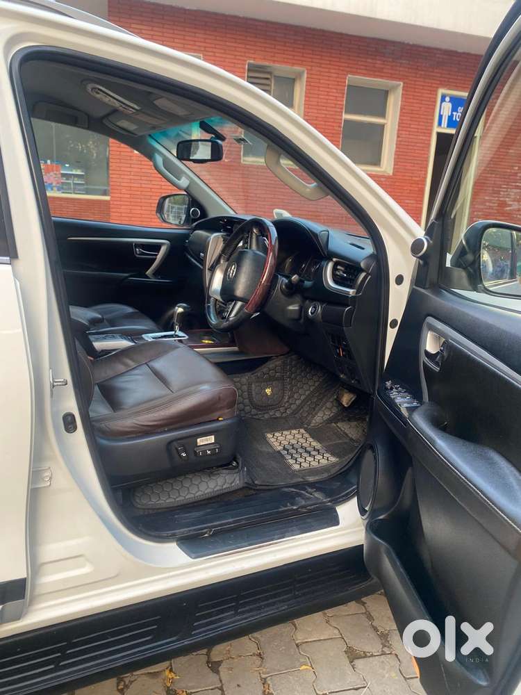 Toyota Fortuner [2021-ongoing] 2.8 2wd Diesel At, 2019, Diesel