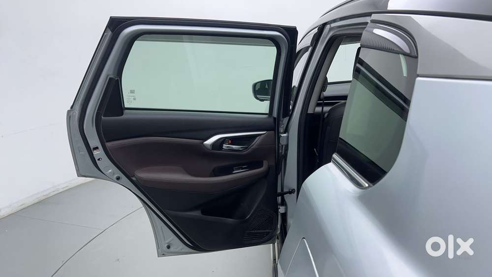 Maruti Suzuki Grand Vitara 1.5 Alpha Smart Hybrid, 2023, Petrol