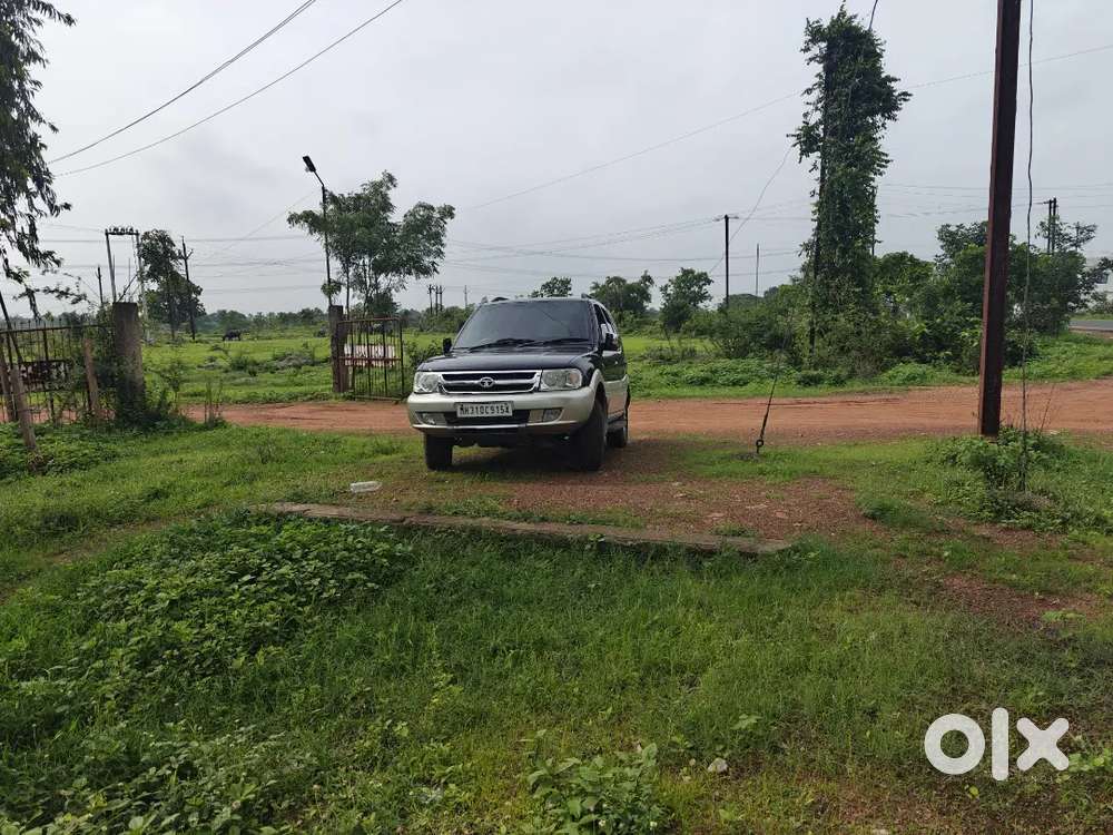 Tata Safari Dicor 2012