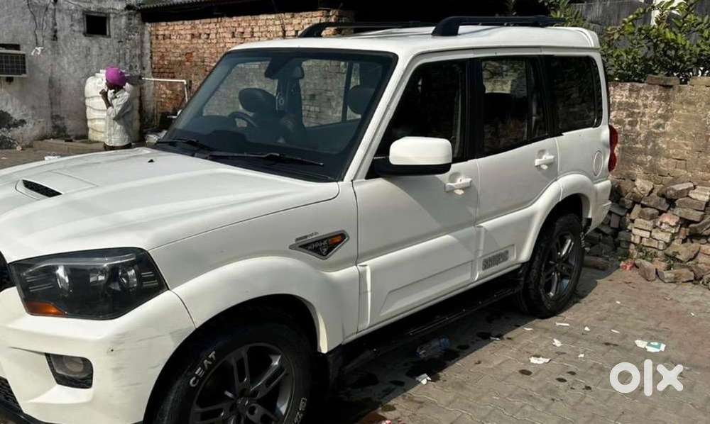 Mahindra Scorpio 2015 Diesel 94000 Km Driven