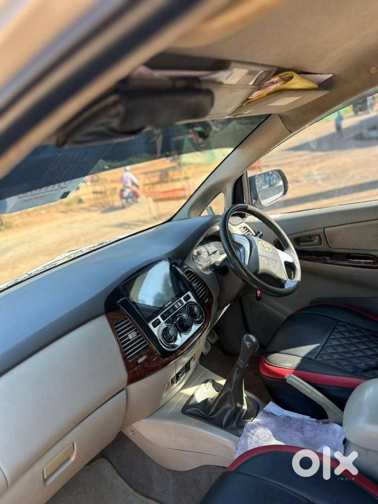 Toyota Innova 2012 Diesel Well Maintained