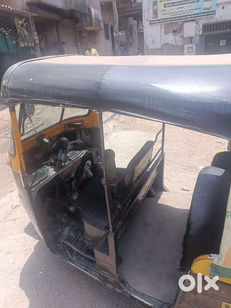 Bajaj Auto Rickshaw Fully Condition