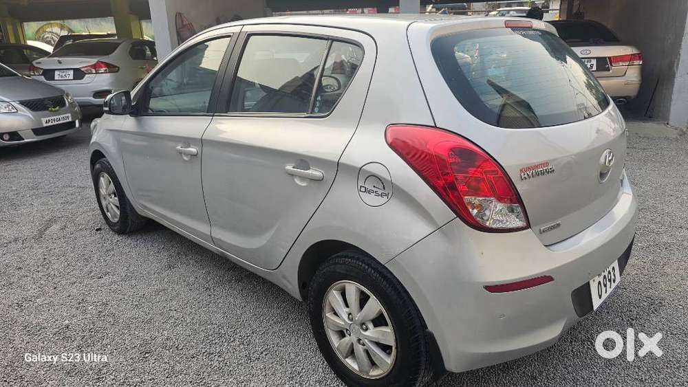 Hyundai I20 Sportz 1.4 Crdi 6 Speed Bs-iv, 2013, Diesel